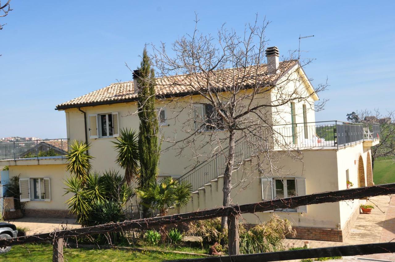Agriturismo Torre Mannella - La Loggia Città Sant'Angelo Exterior foto